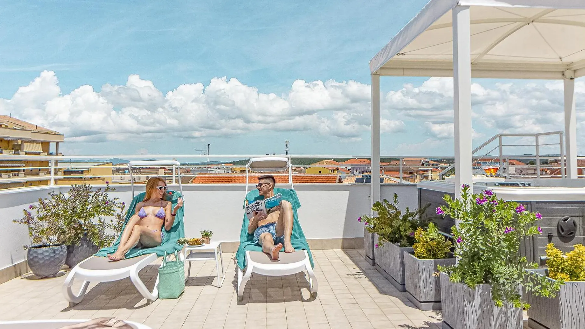 אלגהרו Skyfive Water Apartment